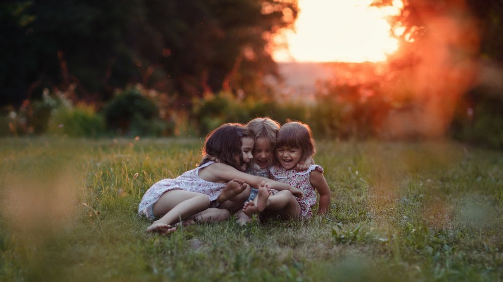 Подружки-соседки