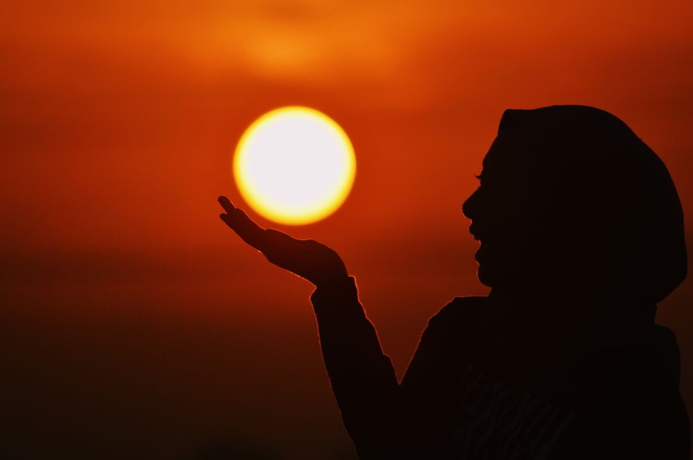 Sunset catching