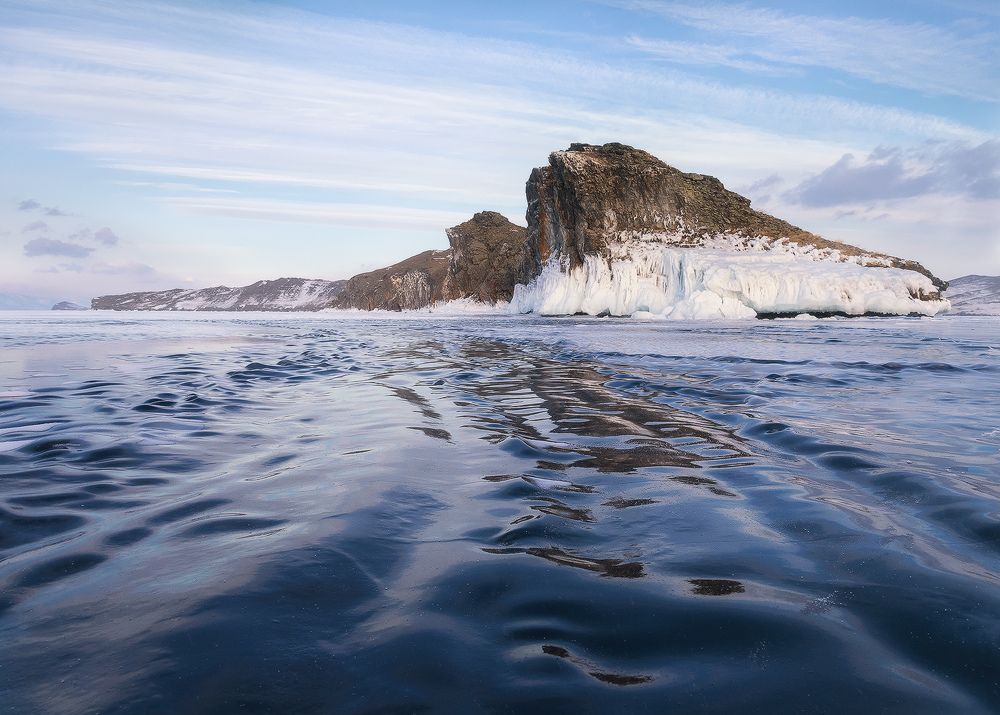 Застывшие волны озера Байкал