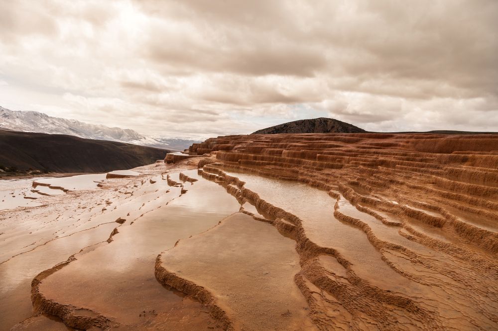 Travertine staircase fountain of Badab Sort