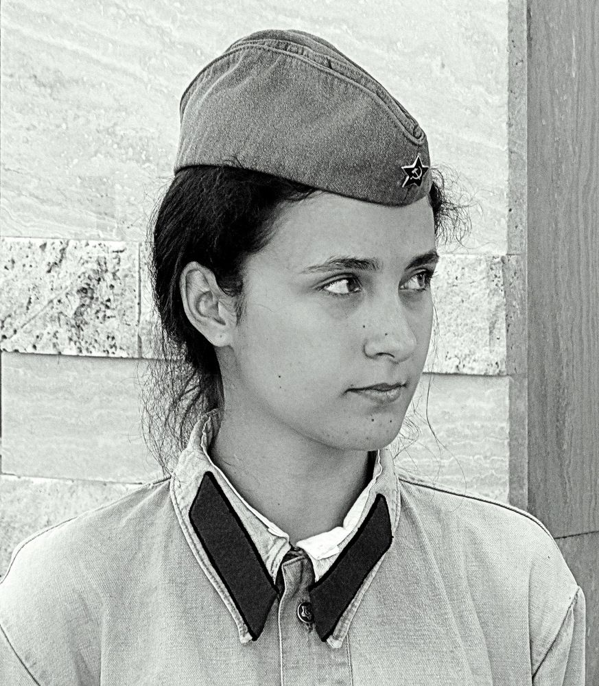 Был месяц- май,,,