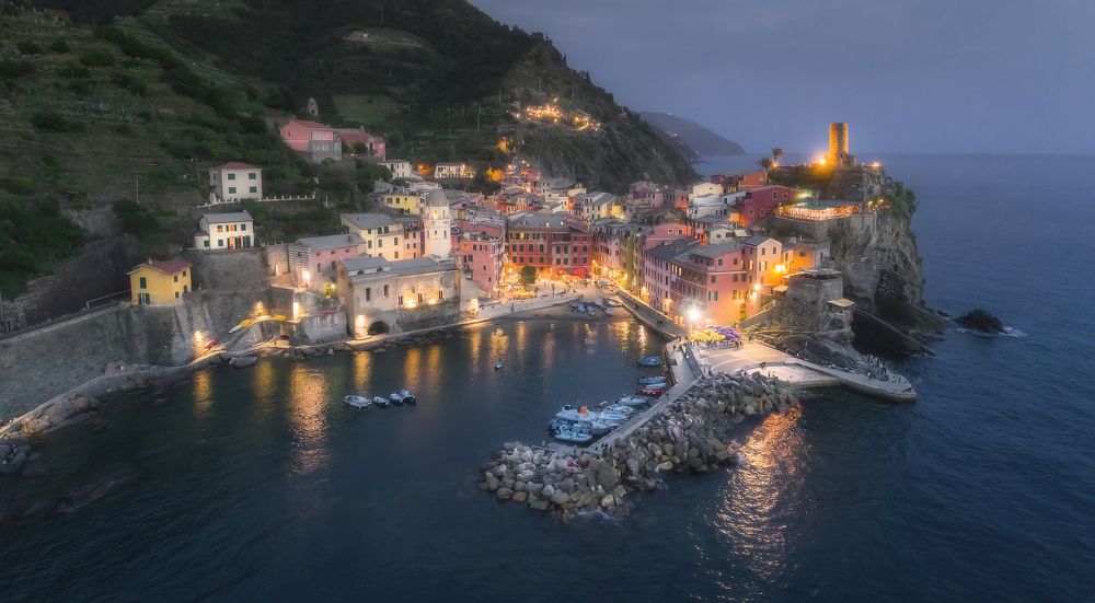 Night Vernazza