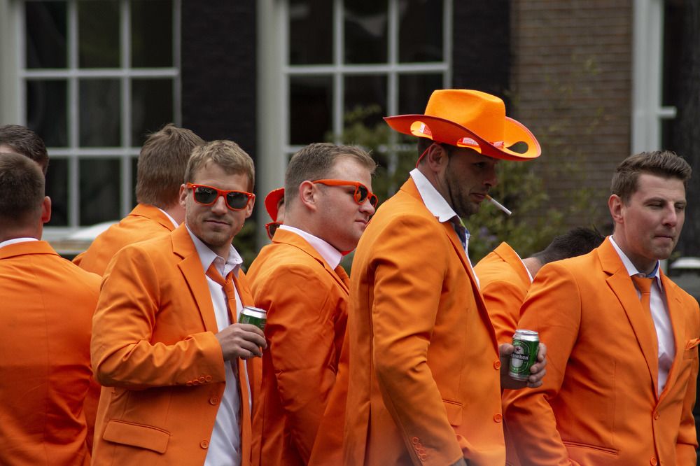 На праздновании Дня королевы в Голландии