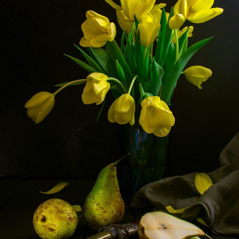 Жёлтые тюльпаны
