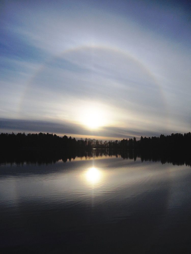 закат на озере