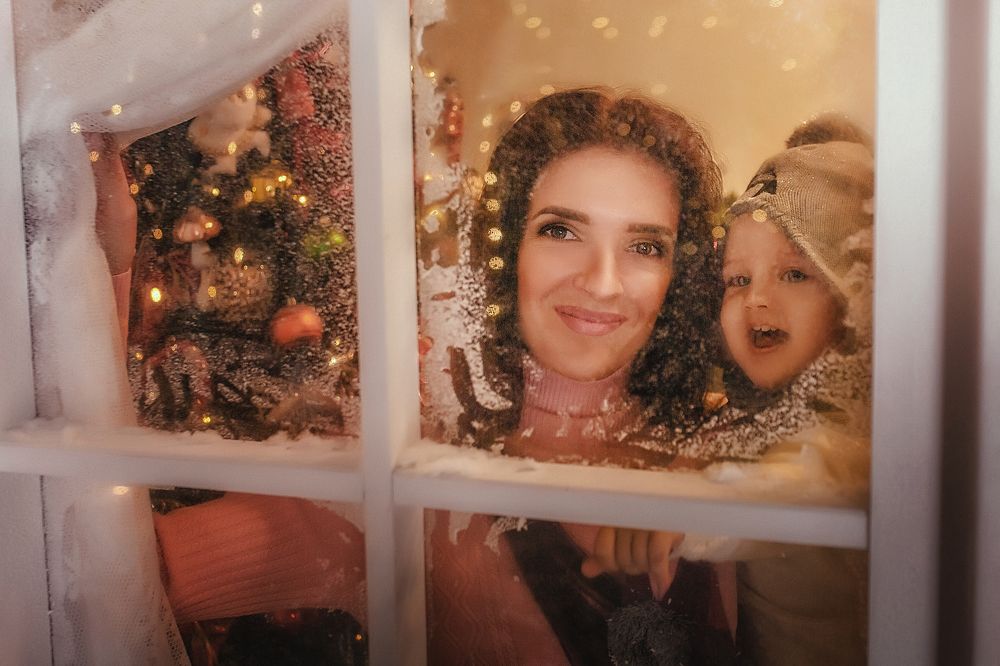 Сквозь окно