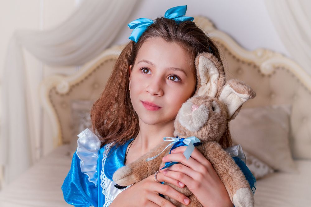 Задумчивая Алиса