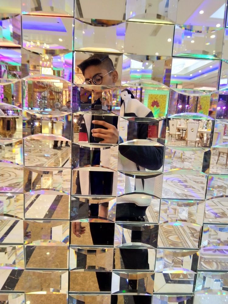 I am a mirror