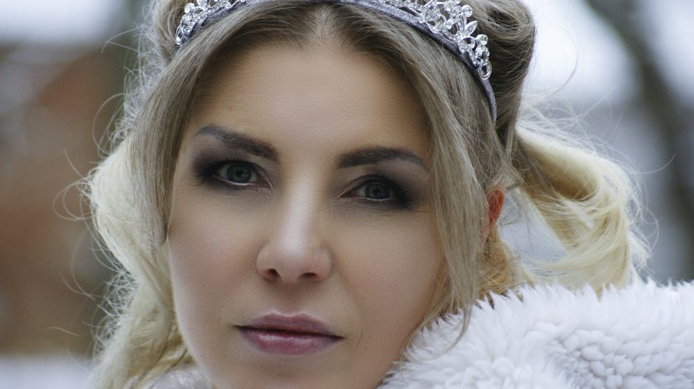 Kate - Queen of Winter