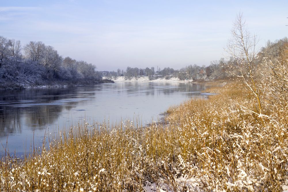 Зимняя река