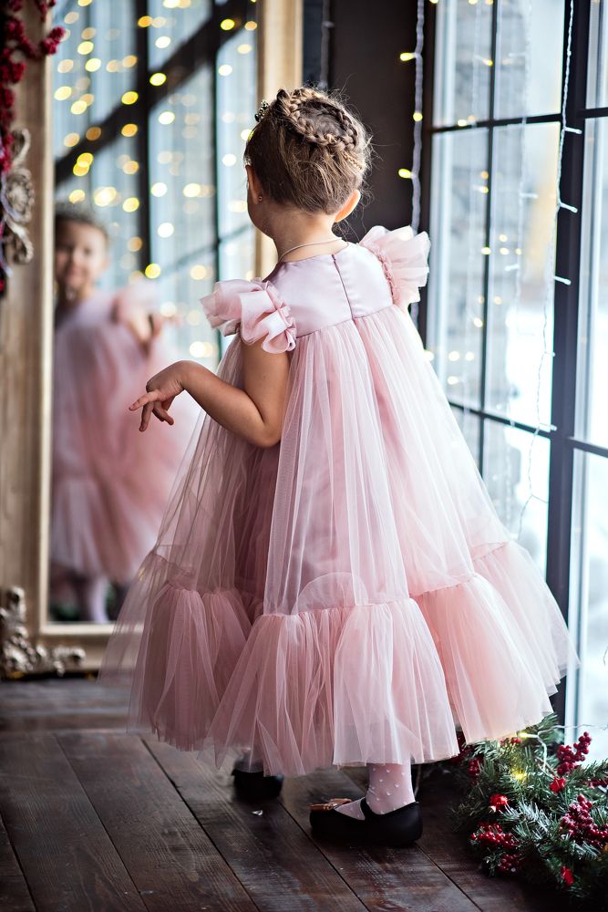 "Свет мой, зеркальце, скажи....."