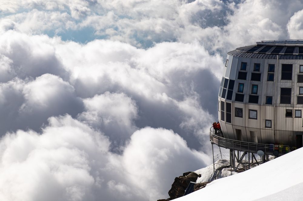 Приют Монблана - Refuge of Montblanc