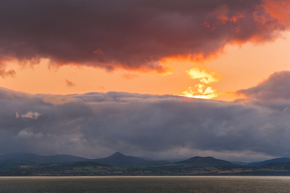 Ирландский берег на закате