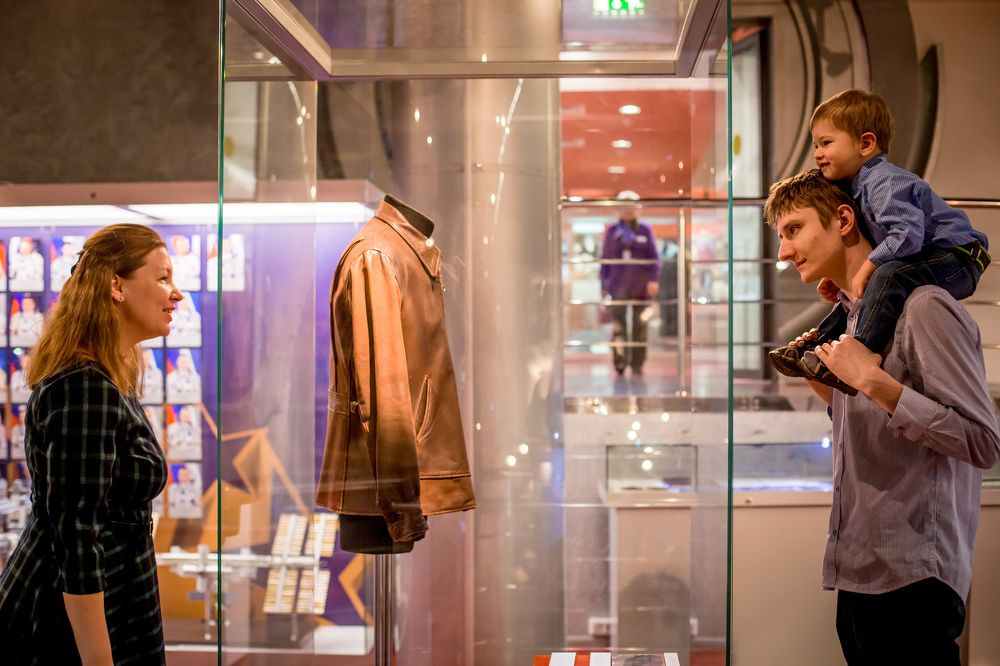 Покорители космоса