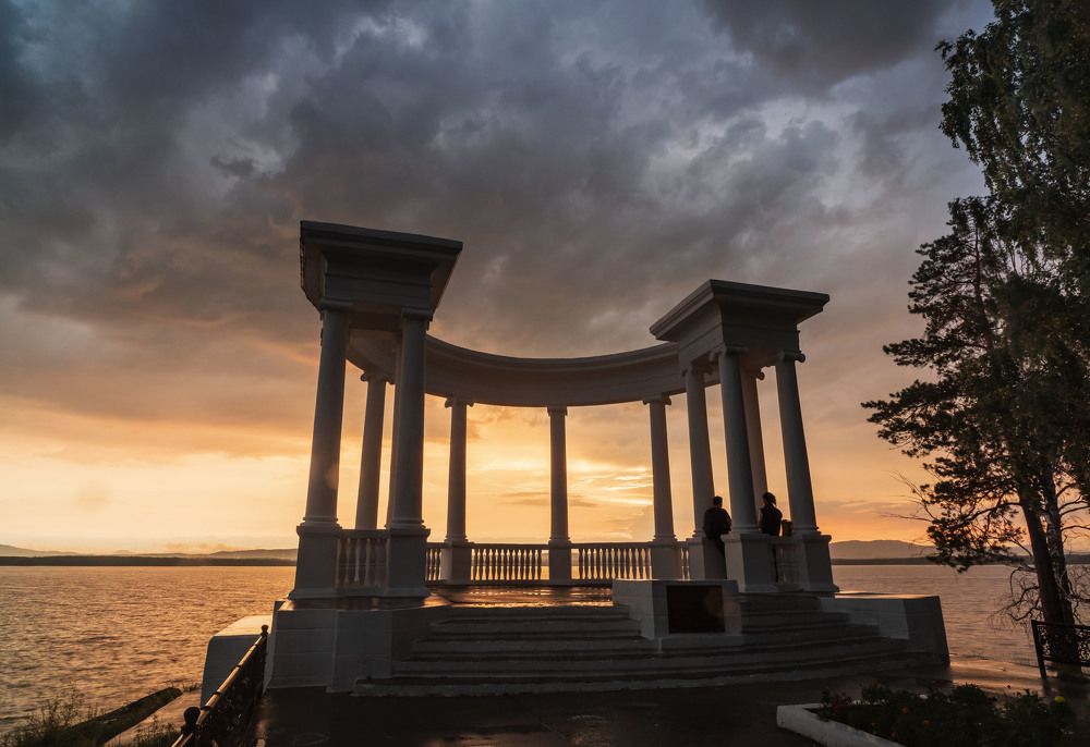 Photograph by Denis Zakalyapin