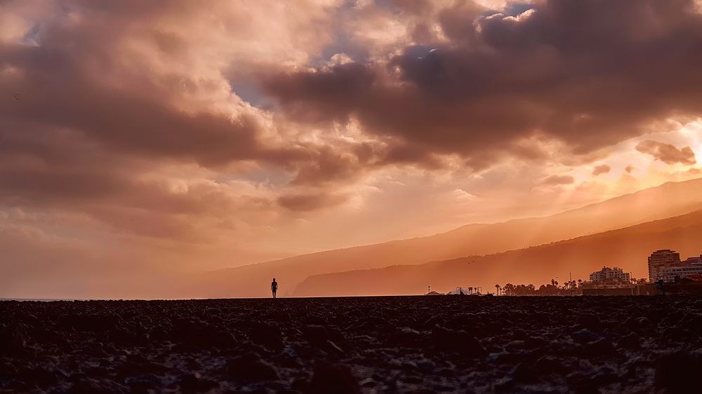 И целого мира мало