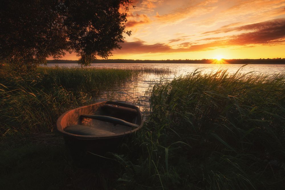 Sunset over Nirza lake