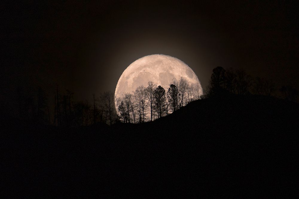 Восход полной Луны