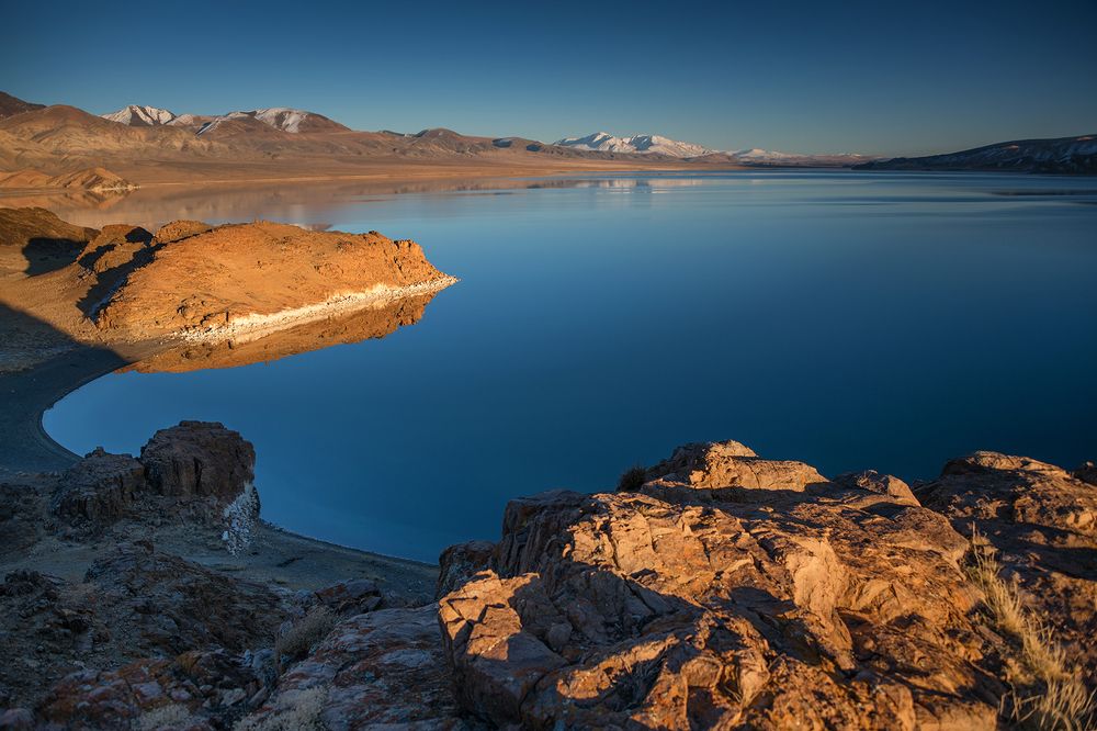Утро на Толбо-Нуур, Монголия.