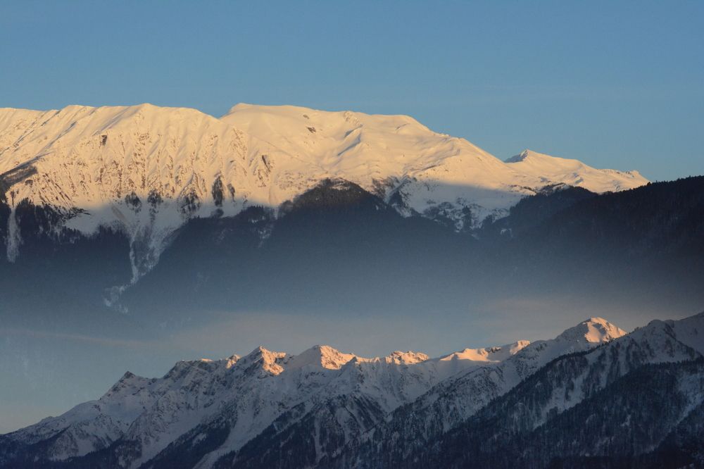 Мать и дочь.