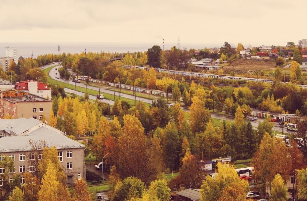 Над городом