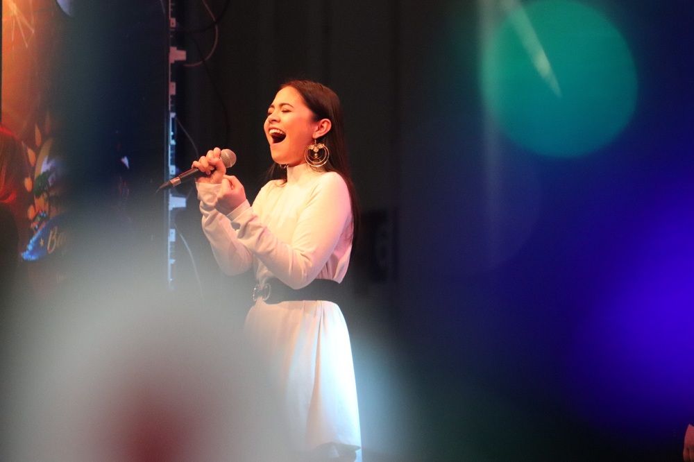 A Girl with Big Voice