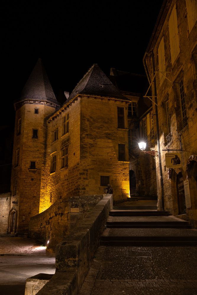 Ночь в старом городе