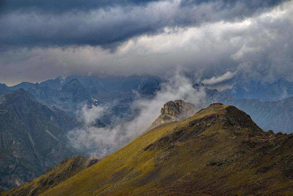 НЕПОГОДА В ГОРАХ