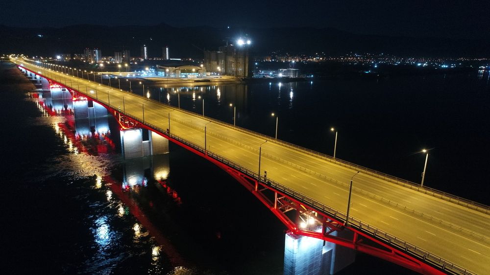 Огни ночных мостов