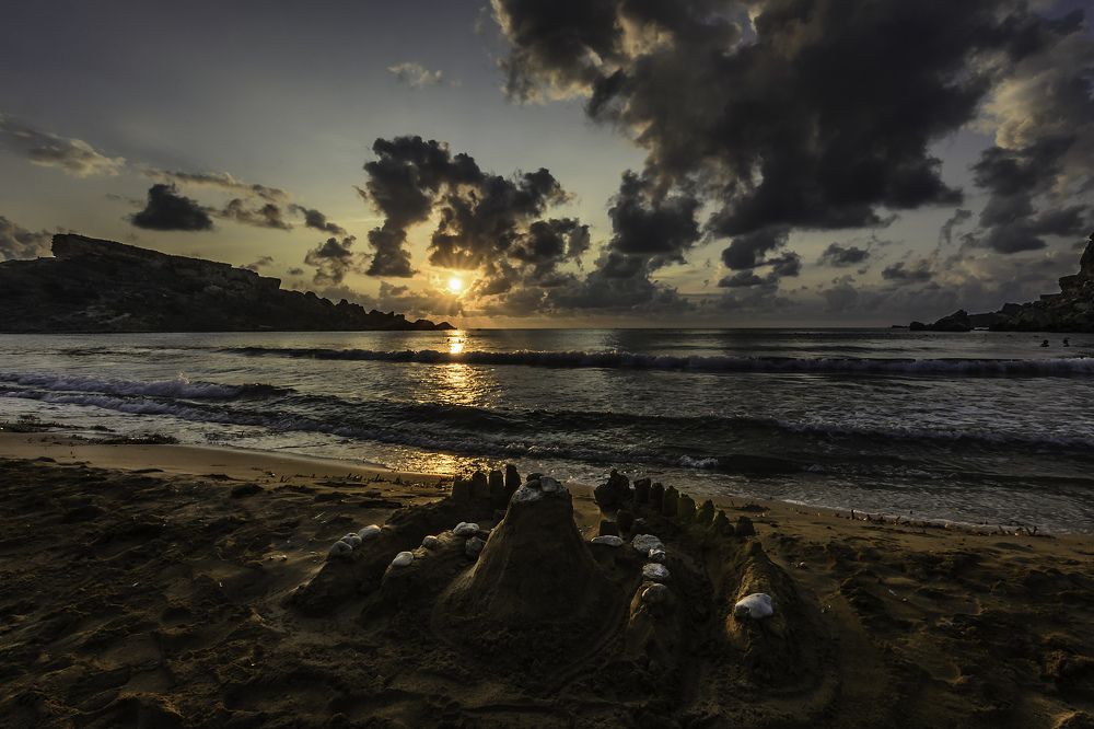 Sunset in the Għajn Tuffieħa Bay (Malta)