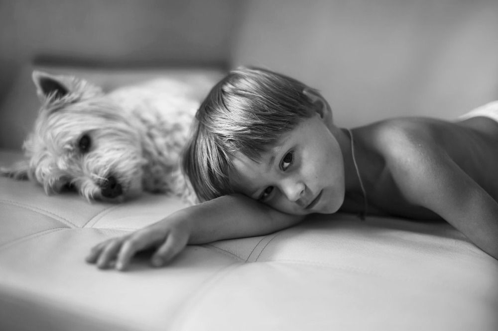 с другом даже грустить веселее