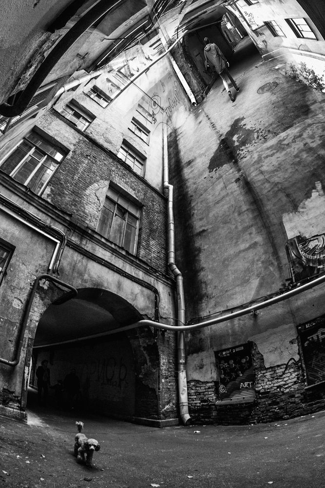 проходными дворами