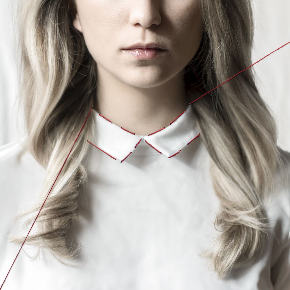 Capture between universes