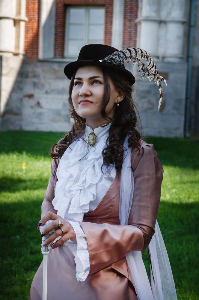 Загадочная дама