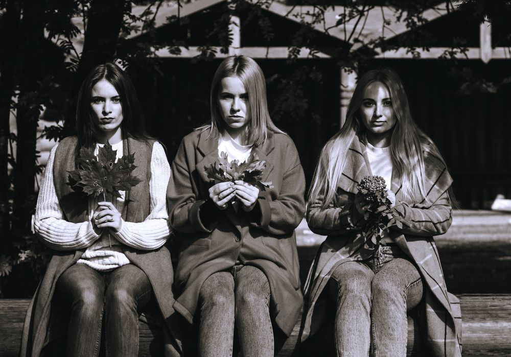 Молчание девчат....