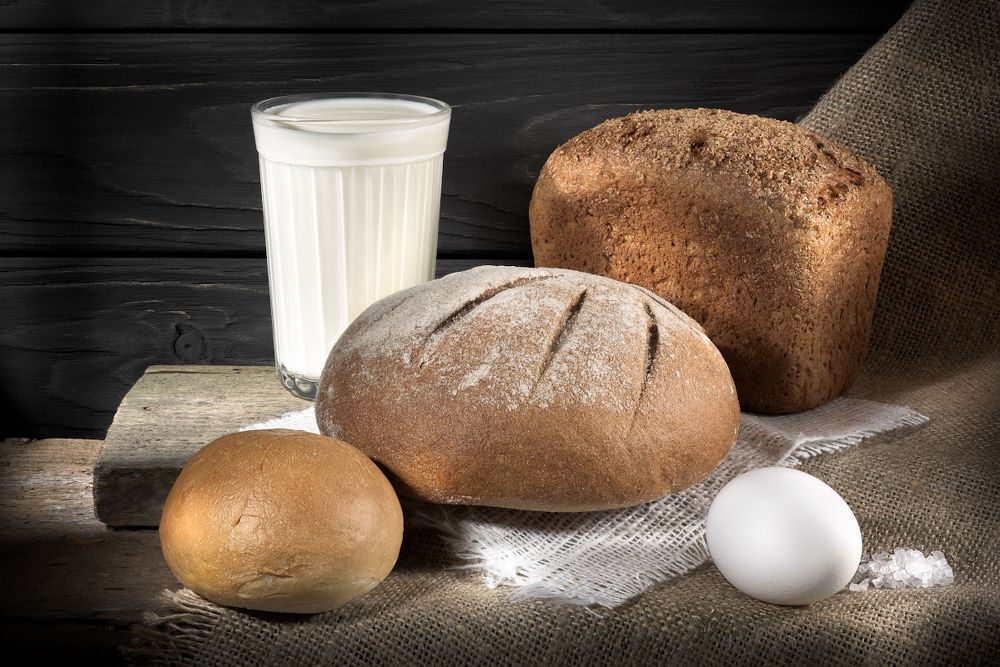 Хлеба́ налево, хлеба́ направо…