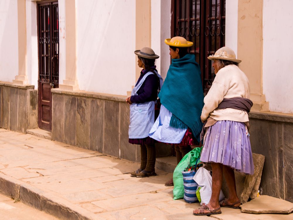 Chapacas Waiting for transport