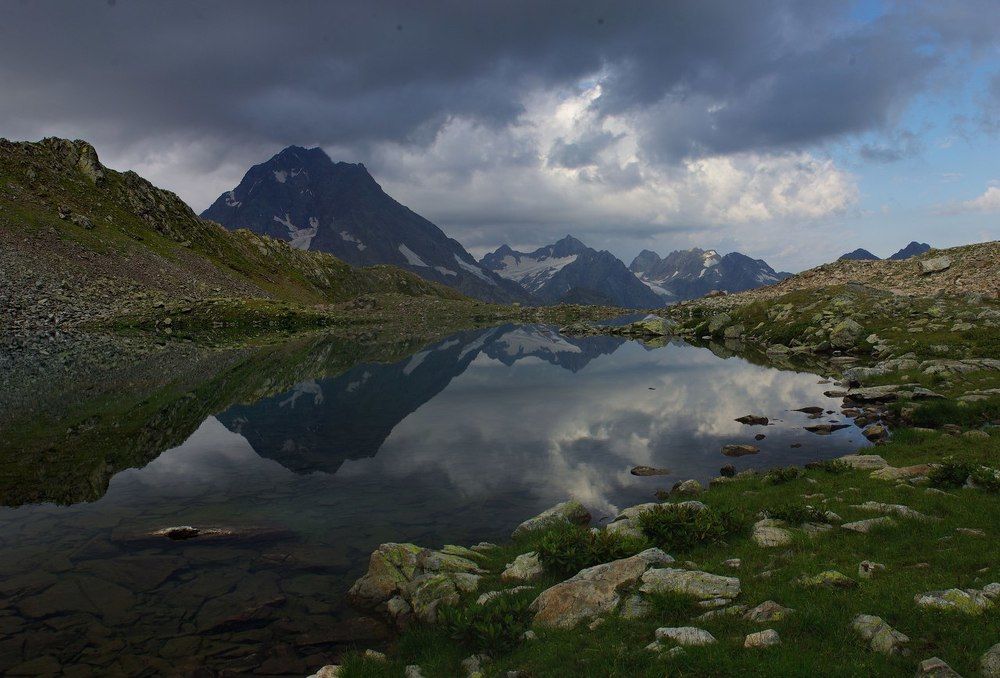 Хмурое озеро ...