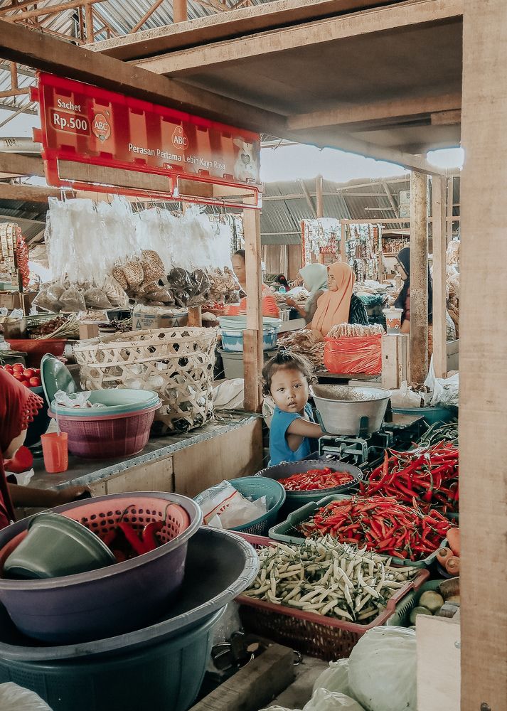 ANAK-ANAK DI PASAR