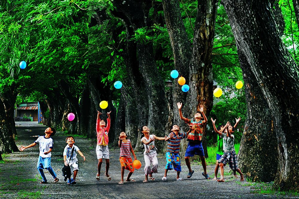 AGE OF THE SUMMER DAY