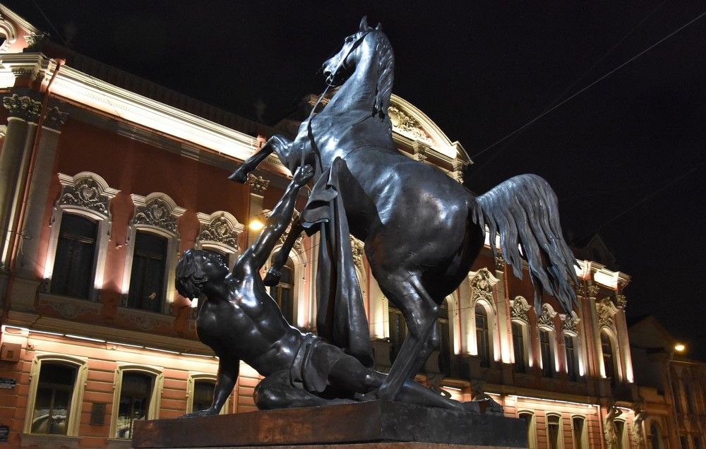 Наша ночная прогулка по Невскому проспекту. Санкт-Петербург/Our night walk on Nevsky Prostekt in St.Petersburg