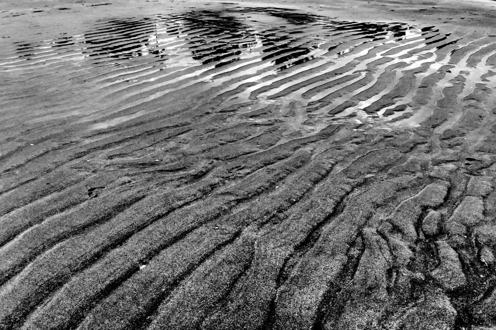 Sand textures bw