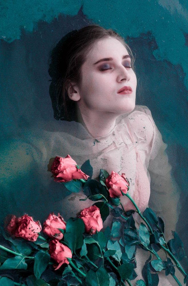 imitation of the Pre-Raphaelites