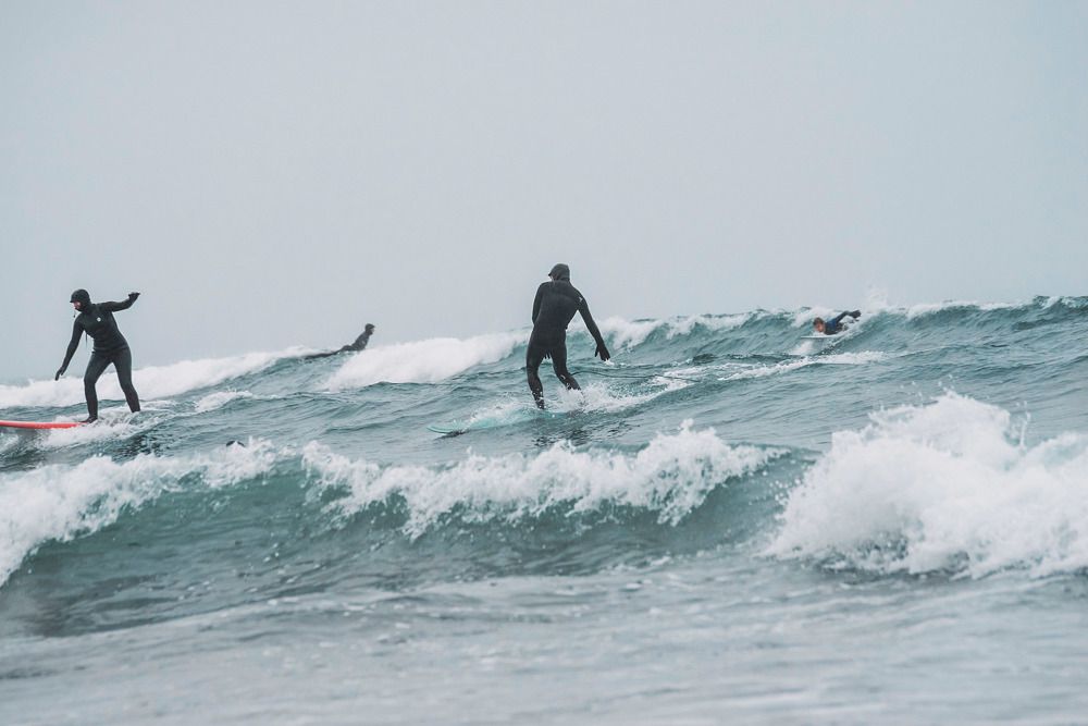 Волна за волной. Wave after wave.