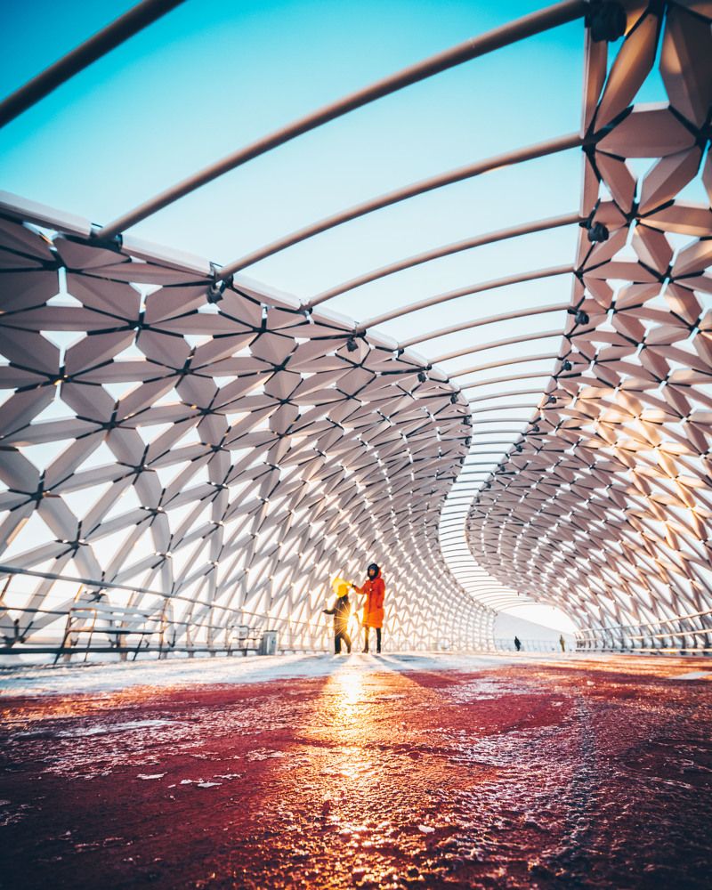 Зимний закат на мосту