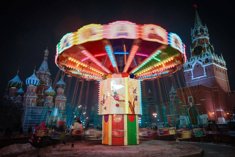 Новогодняя ярмарка на Красной площади в Москве