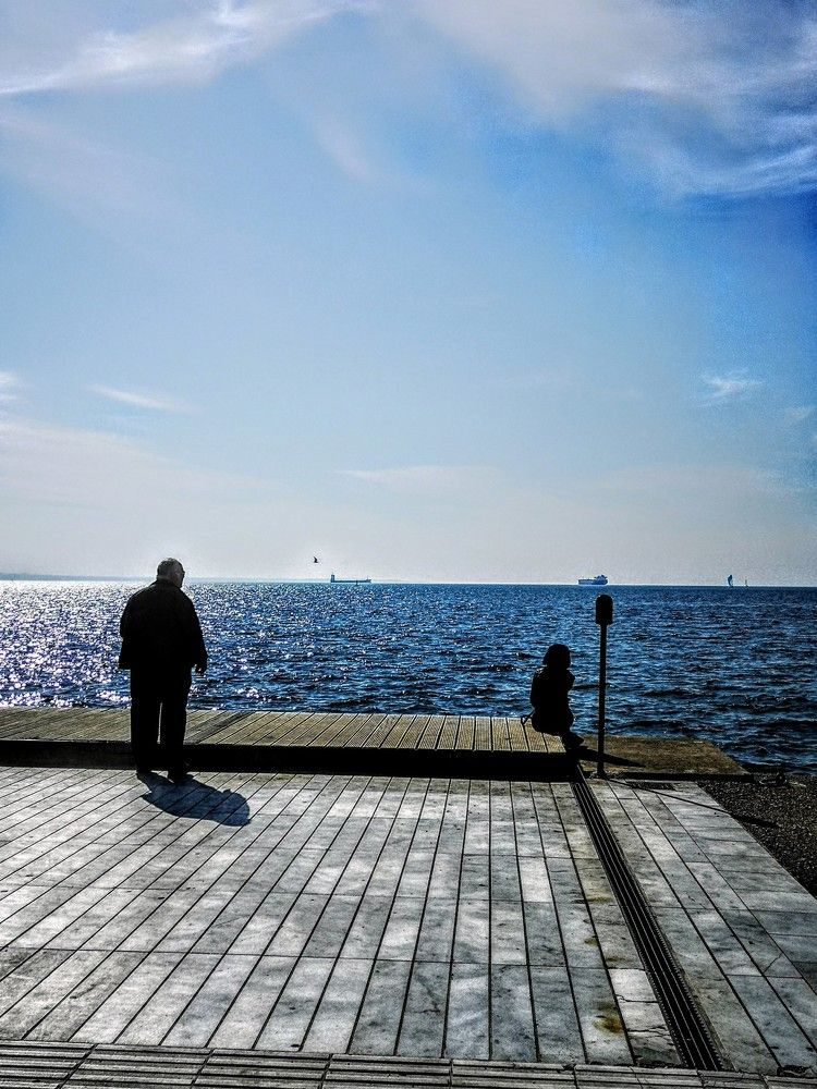 A walk in the harbour