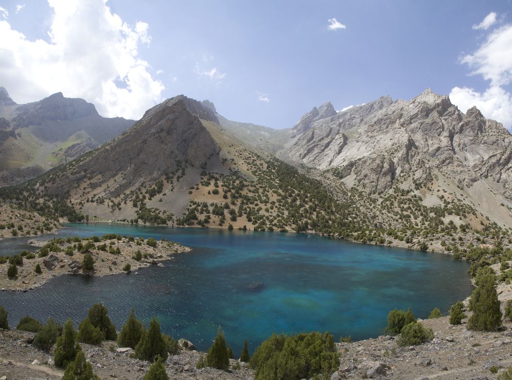 Горное озеро