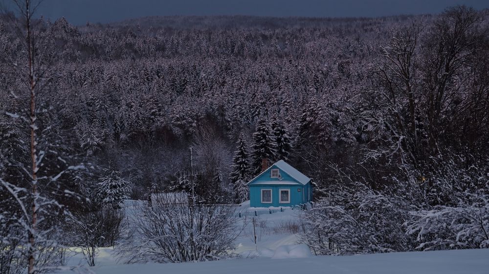 Дом на окраине.