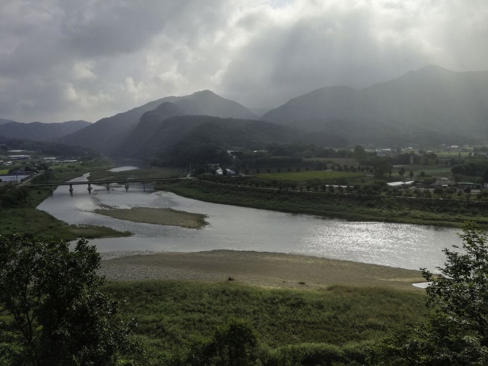 Сквозь тучи